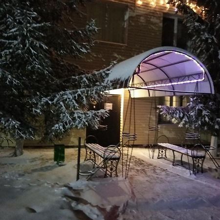Sharhorod Hotel Gostynnyi Dvir מראה חיצוני תמונה