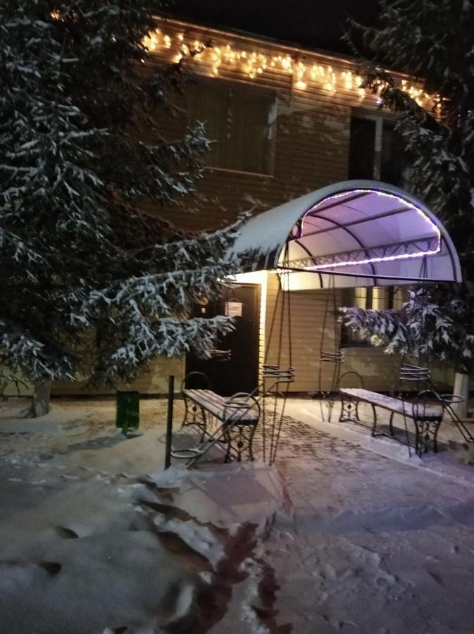 Sharhorod Hotel Gostynnyi Dvir מראה חיצוני תמונה