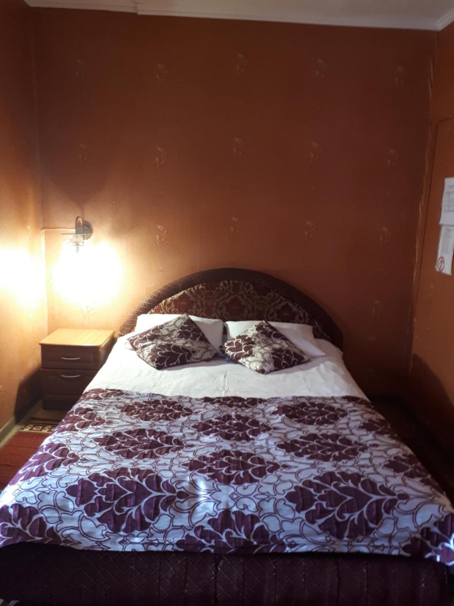 Sharhorod Hotel Gostynnyi Dvir מראה חיצוני תמונה